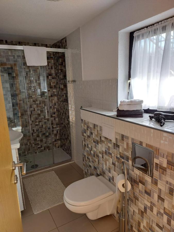 House Leonarda Hotel กราโบวาซ ภายนอก รูปภาพ