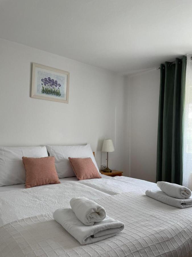 House Leonarda Hotel กราโบวาซ ภายนอก รูปภาพ